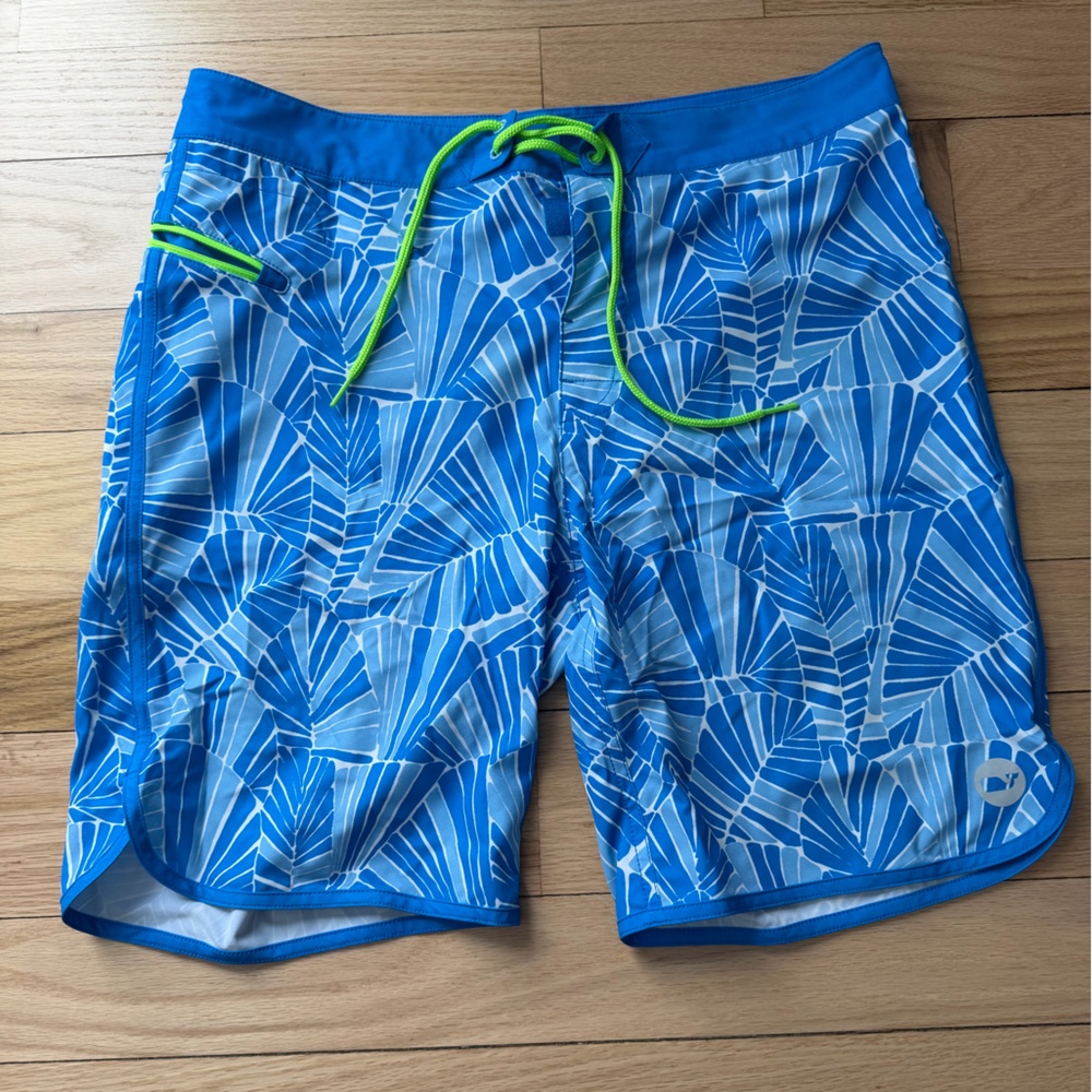 Vineyard Vines Blue and White Patterned Swim Shorts